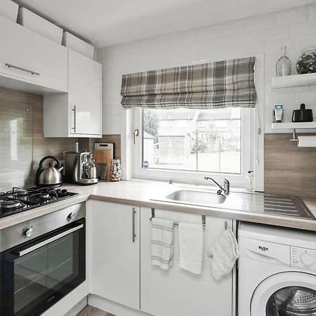 House With Garden And Parking 15 Min To City Center Edimburgo Esterno foto