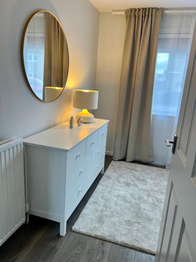 House With Garden And Parking 15 Min To City Center Edimburgo Esterno foto